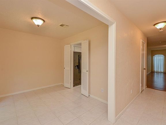 5th image of 14215 Lost Meadow Ln