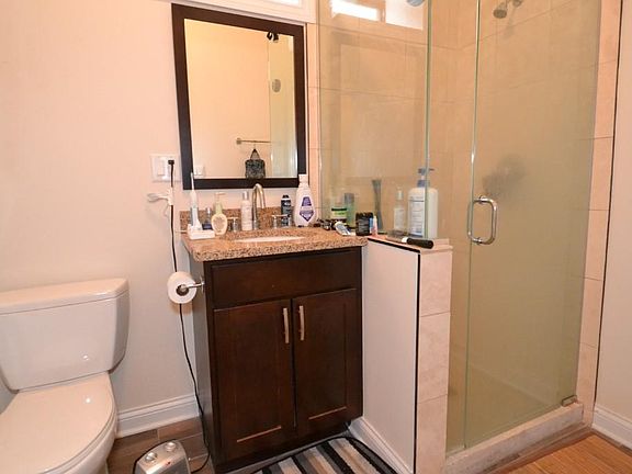2nd image of 1756 W Montrose Ave