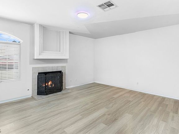 4th image of 3838 Starfield Ln
