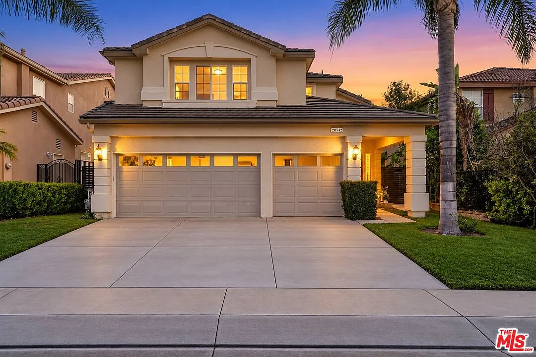 4 bed, 3.0 bath, 2857 sqft, $6,500 — Photo 2