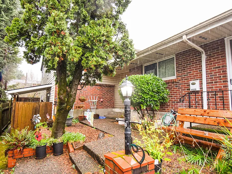 4935 SE Tibbetts St #4925-4933 — Photo 24