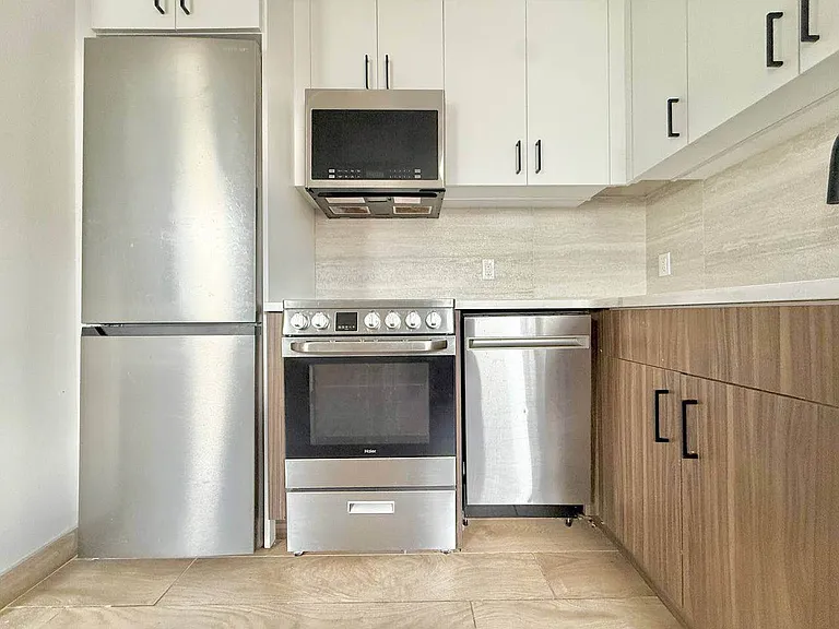 304 Water St #1A — Photo 2