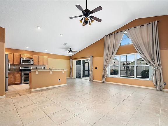 5th image of 621 Windsor Estates Dr