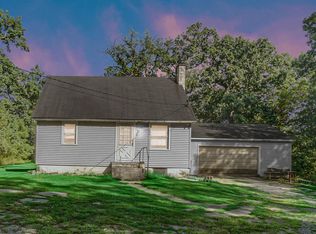1942 S Colfax St, Griffith, IN 46319