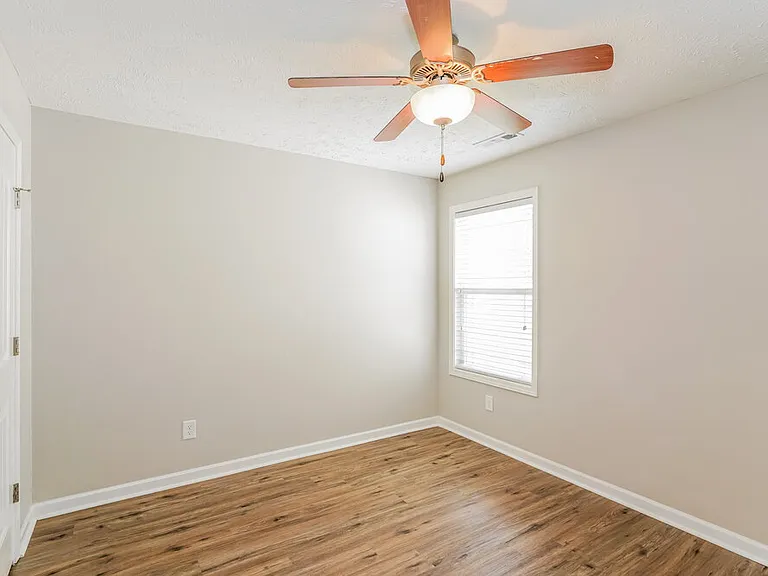 1020 Tammy Sue Ln — Photo 17