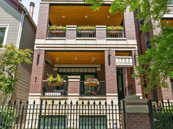 1022 W Diversey Pkwy, Chicago, IL 60613