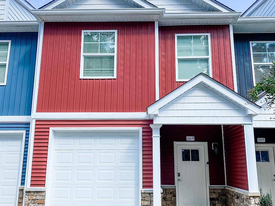 1st image of 154 Oakwood Ave
