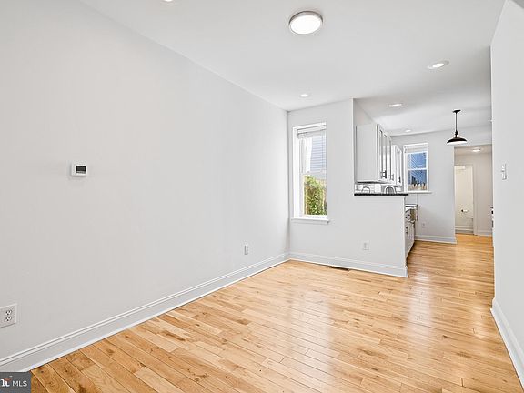 2nd image of 118 W Montgomery Ave