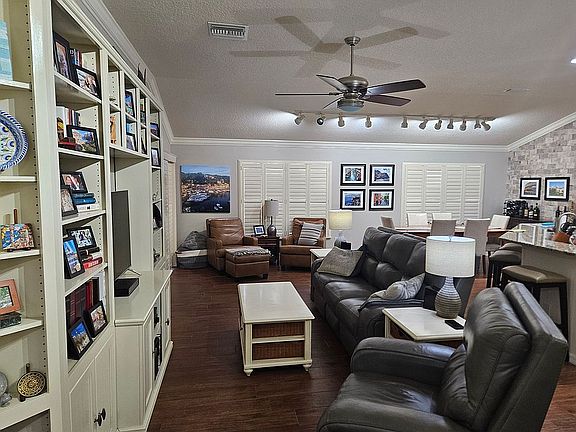 4th image of 2229 Antigua Pl