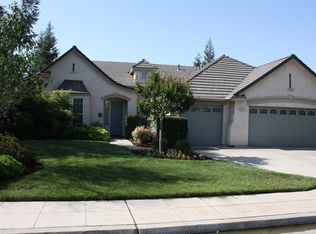 2714 Bellaire Ave, Clovis, CA 93611