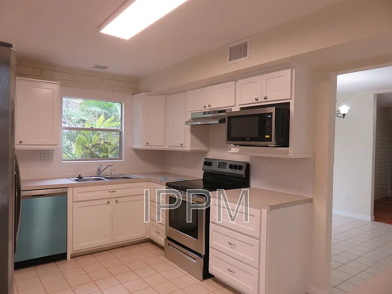 5108 Manana Cir — Photo 35