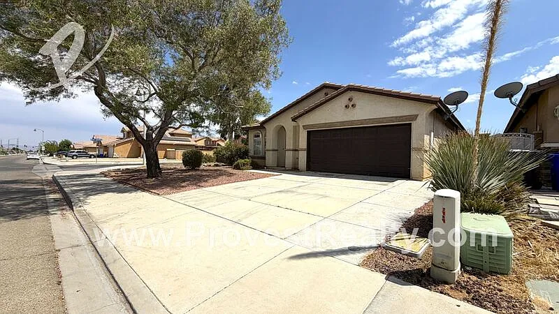 12383 Luna Rd