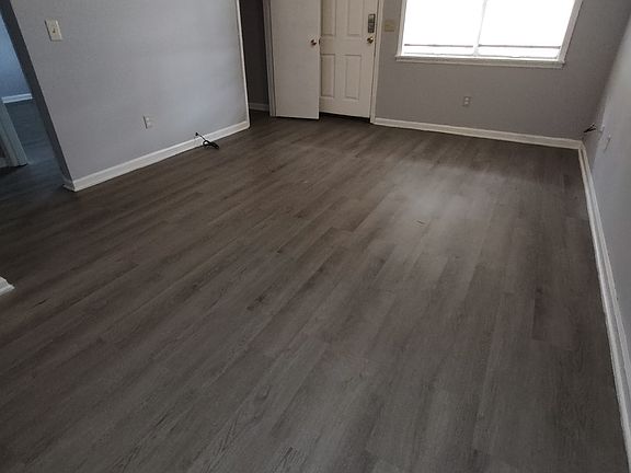 3rd image of 221 N Patton St #221