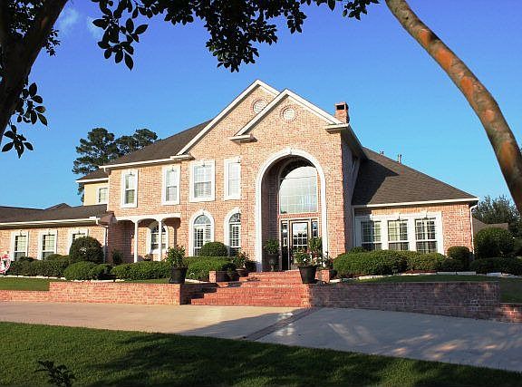 2nd image of 309 Sawgrass Cir