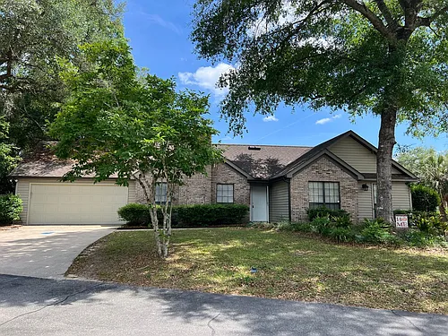2605 Yarmouth Ln Photo 1