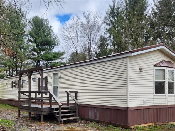 402 Forrest Hill Rd, Industry, PA 15052