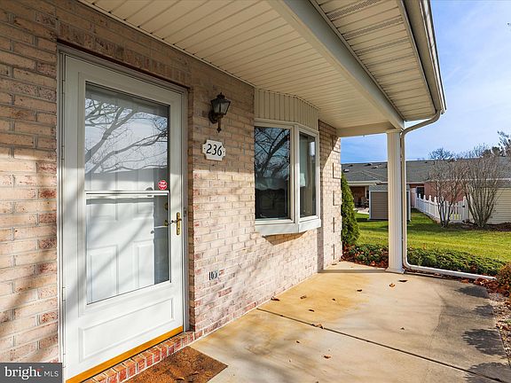 4th image of 236 S Fork Dr