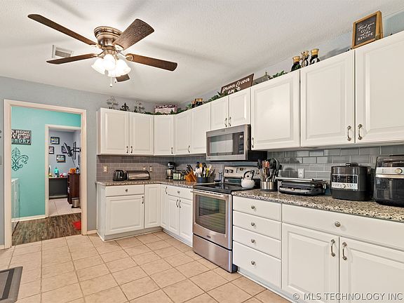 4th image of 5634 Stonecreek Dr