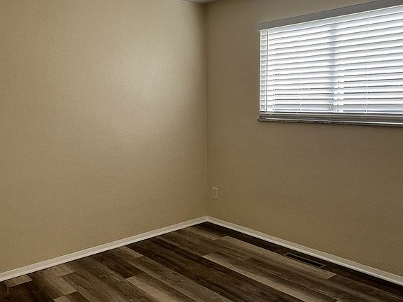 Bedroom_2 (28)_01242025