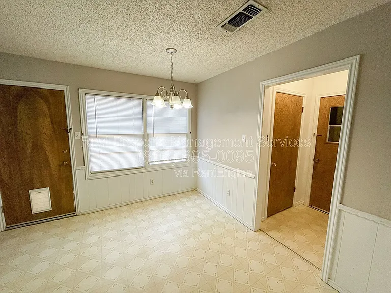 7005 Hartford Ave #B — Photo 4