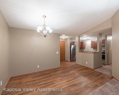 1st image of 1905 Parkwood Dr APT 303