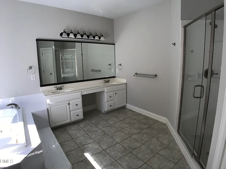 606 Preston Village Way — Photo 17