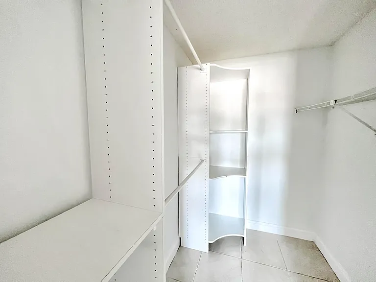 860 NE 207th Ter #8-204 — Photo 10