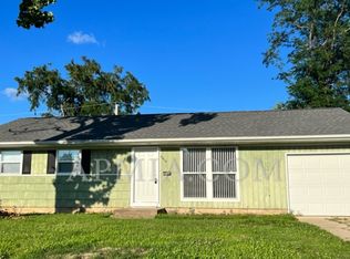 4416 Benton St NE, Cedar Rapids, IA 52402