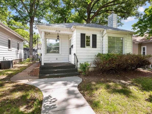 2538 22nd Ave, Rock Island, IL 61201