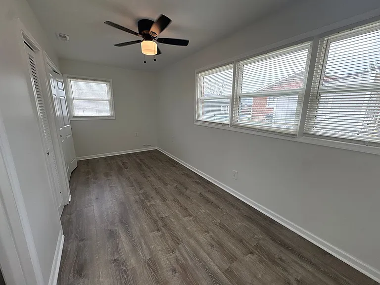 400 W Market St. — Photo 17