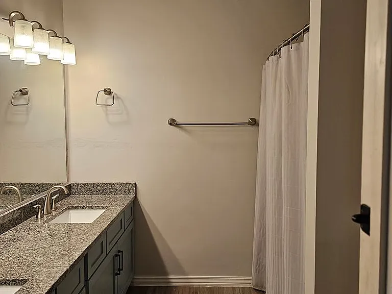 803 Haskins Dr — Photo 4