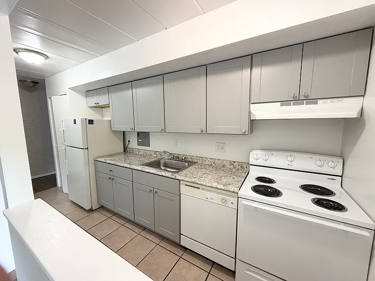 704 Orchard Ave #201 — Photo 2