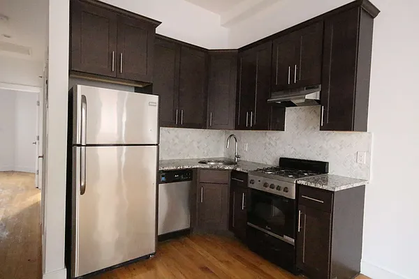 Rented by Rental Solutions Inc | media 25