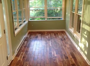 747 Ludlow Ave, Rochester, MI 48307