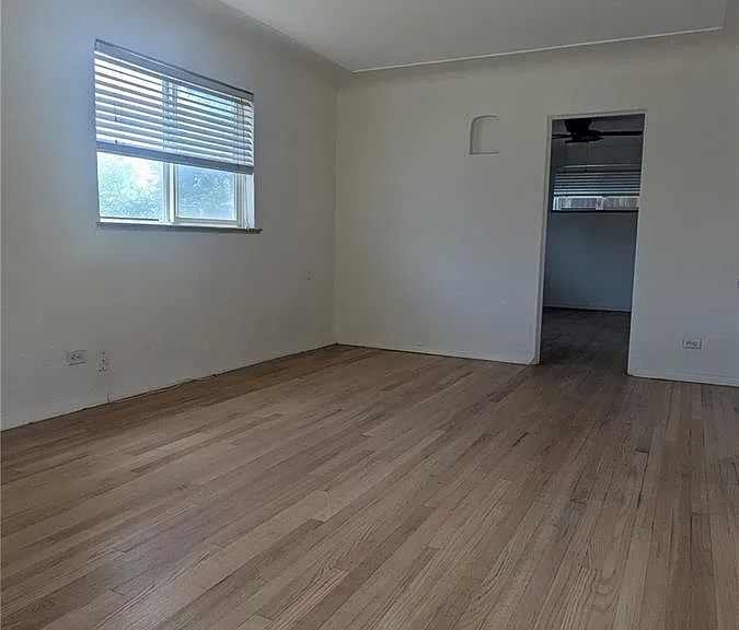 4620 W Hayward Pl — Photo 4