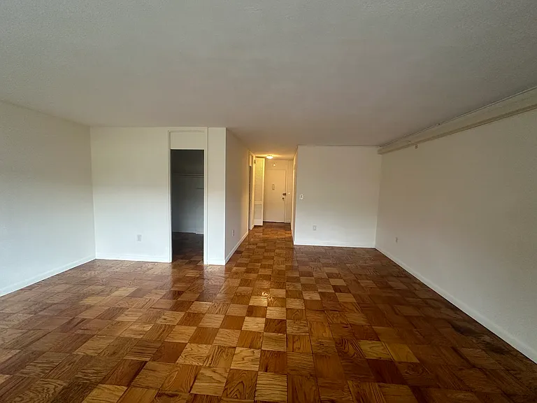 77 Monmouth St #105 — Photo 14