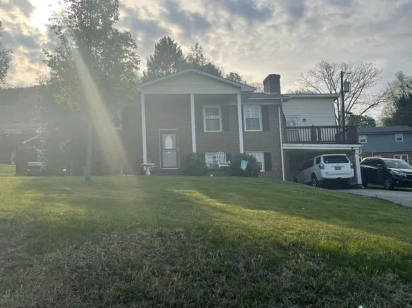 2364 Spruce Ave, Buena Vista, VA 24416