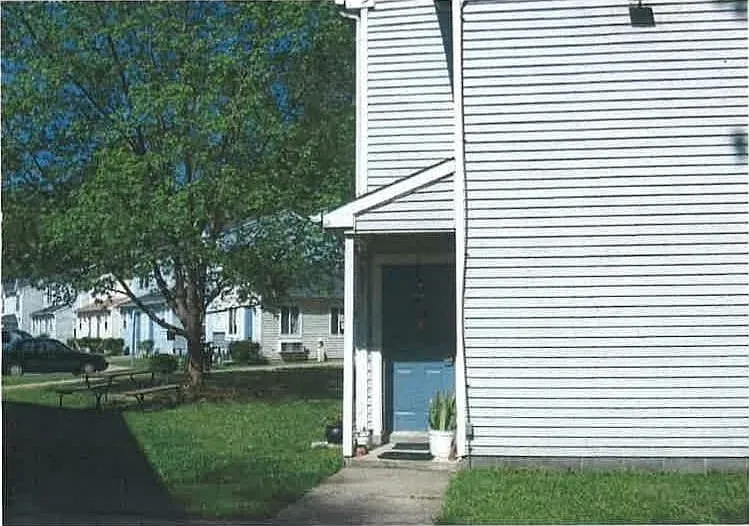 Colonial Beach Village — Photo 5
