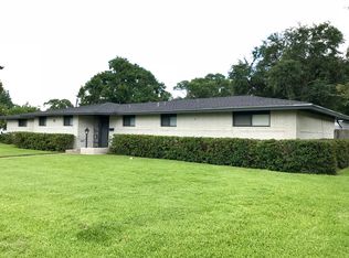 3007 W Boston Dr, Nederland, TX 77627