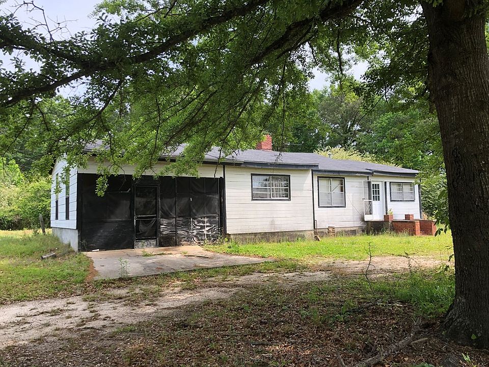 2nd image of 1385 Highway 131