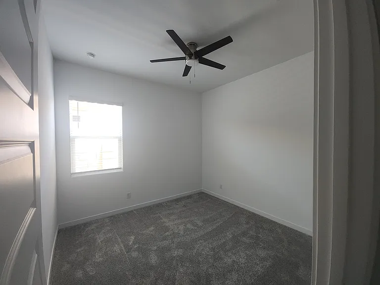 16833 W Smoketree Dr — Photo 27