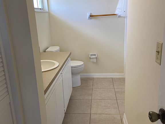 4th image of 1508 SE Royal Green Cir #207