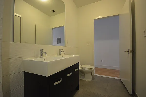 Rented by Citi Habitats | media 22