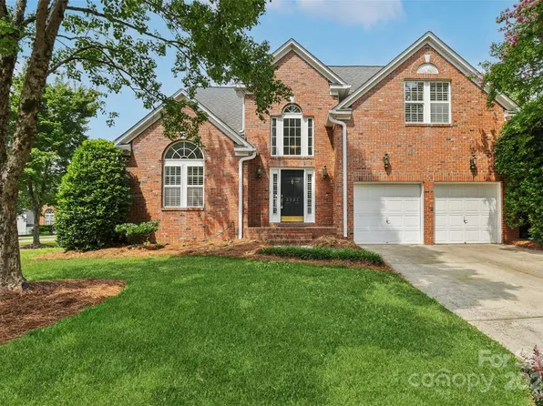 2321 Oberwood Dr, Charlotte, NC 28270