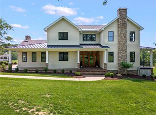 100 Fife Farm Ln, McMurray, PA 15317
