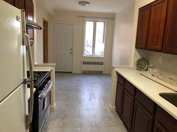 4th image of 1870 83rd St Floor 2