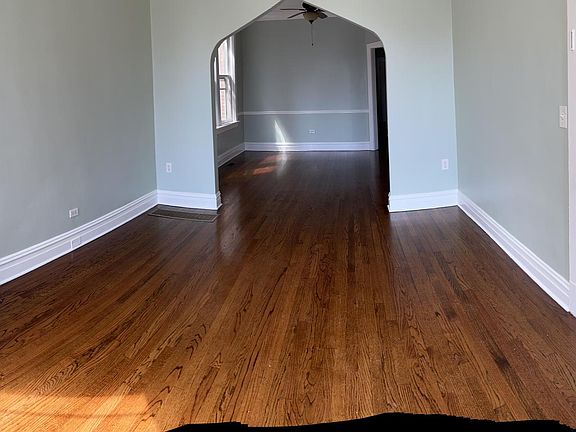 5th image of 2404 S 56th Ct #1