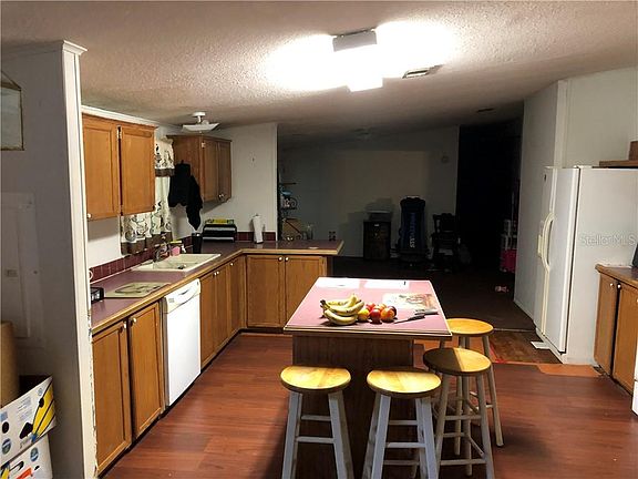 5th image of 4233 Brackwood Dr