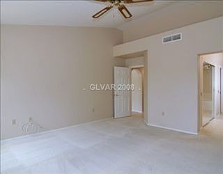 4th image of 2716 Golfside Dr