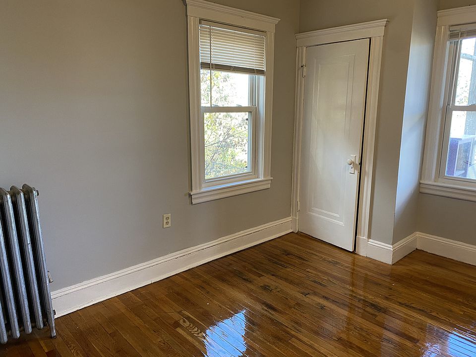 1st image of 44 Robinwood Ave APT 1L